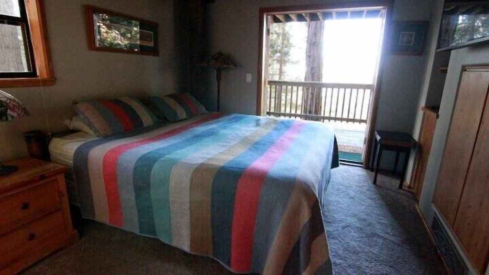 Scenic Wonders Treehouse Lodge 2 Bedroom view 4