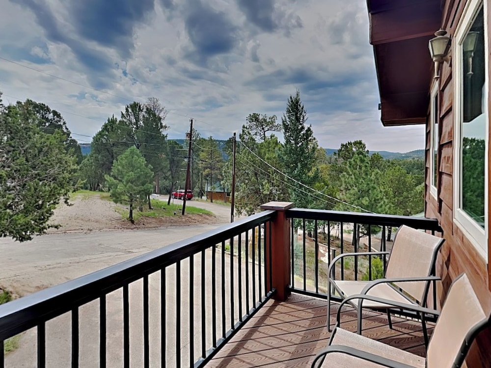 Eagle's Nest by Ruidoso Vacation Rentals