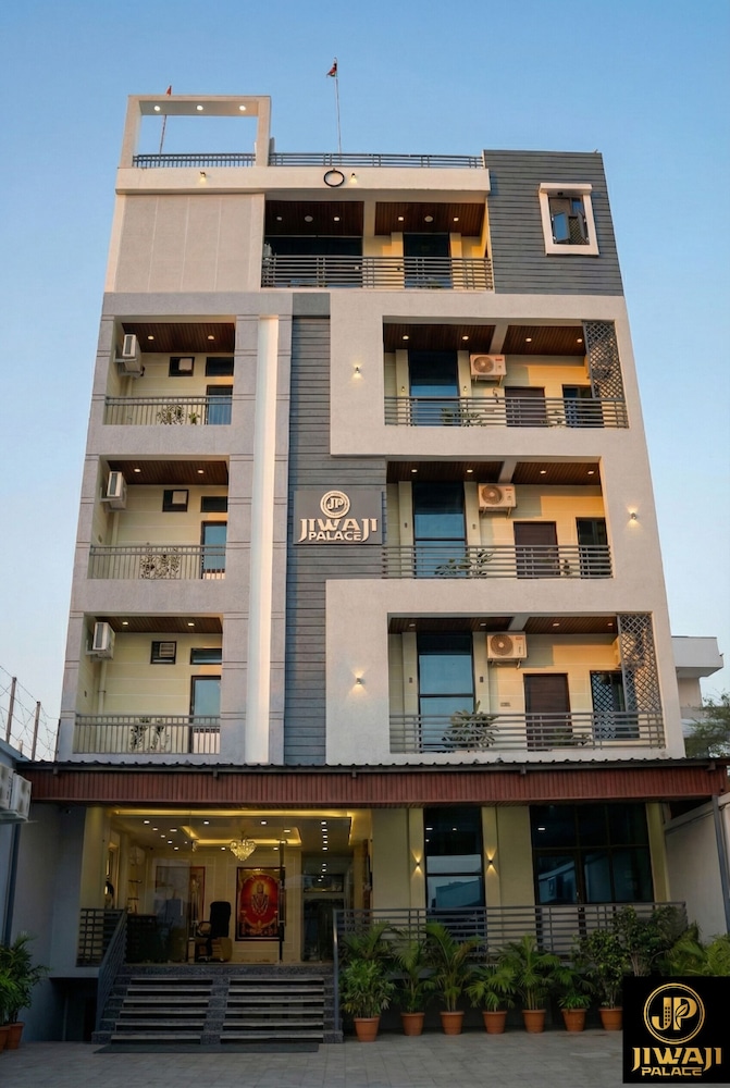 Jiwaji Palace