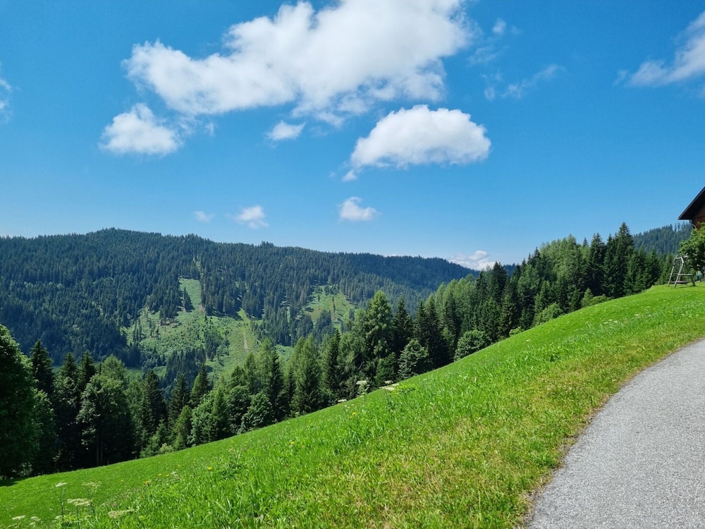 Flat in Wagrain Near Ski Slopes
