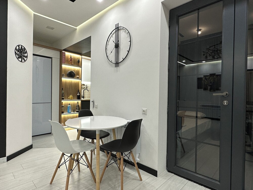 Apartment by Luxe Group ZA444