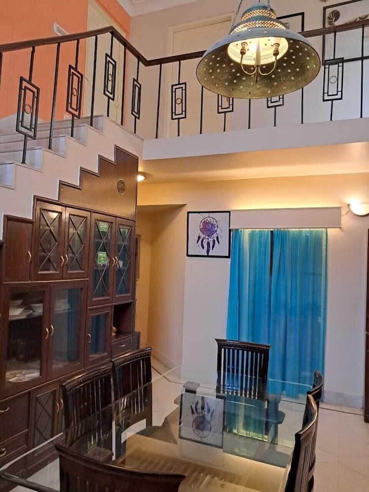 Vijaya's Homestead