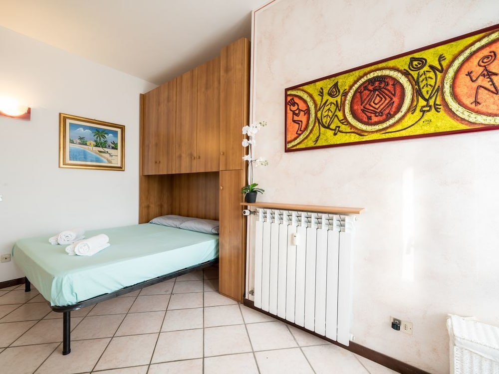 Bright Apartments Desenzano - Teatri Pool view 3