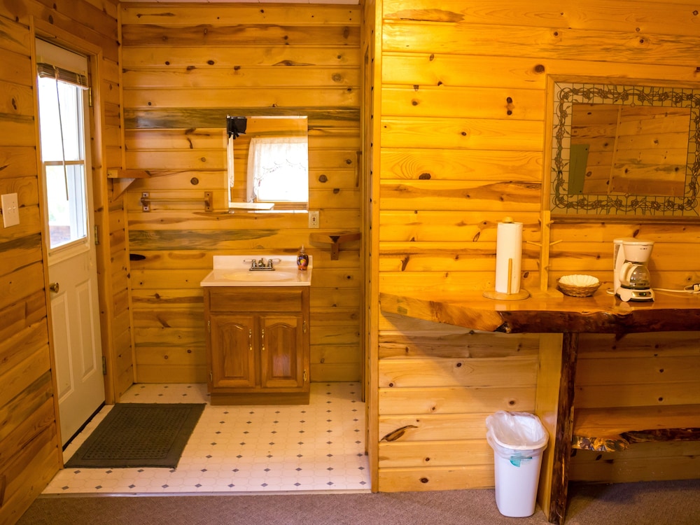 Midnight Sun Log Cabins