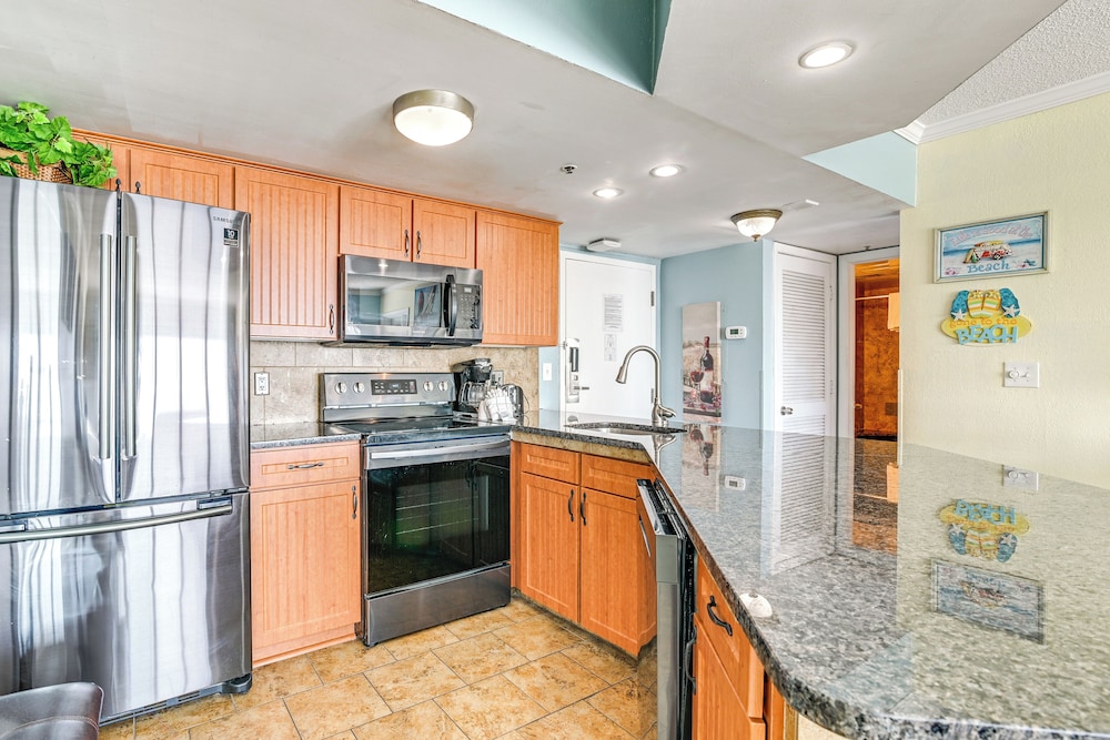 Steps to Myrtle Beach: Condo w/ Resort Amenities