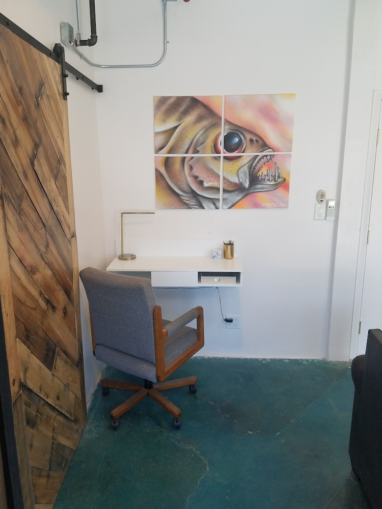 House of Trestles - Hostel