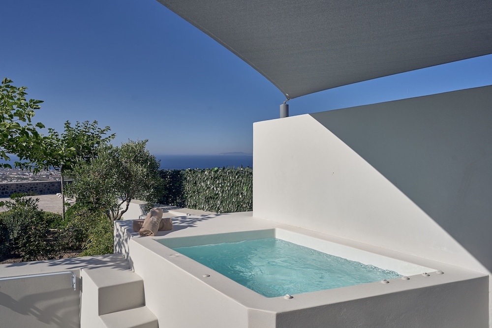 Nova Luxury Suites