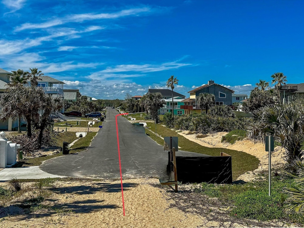 Beachfront 5BR Home With Ocean Views