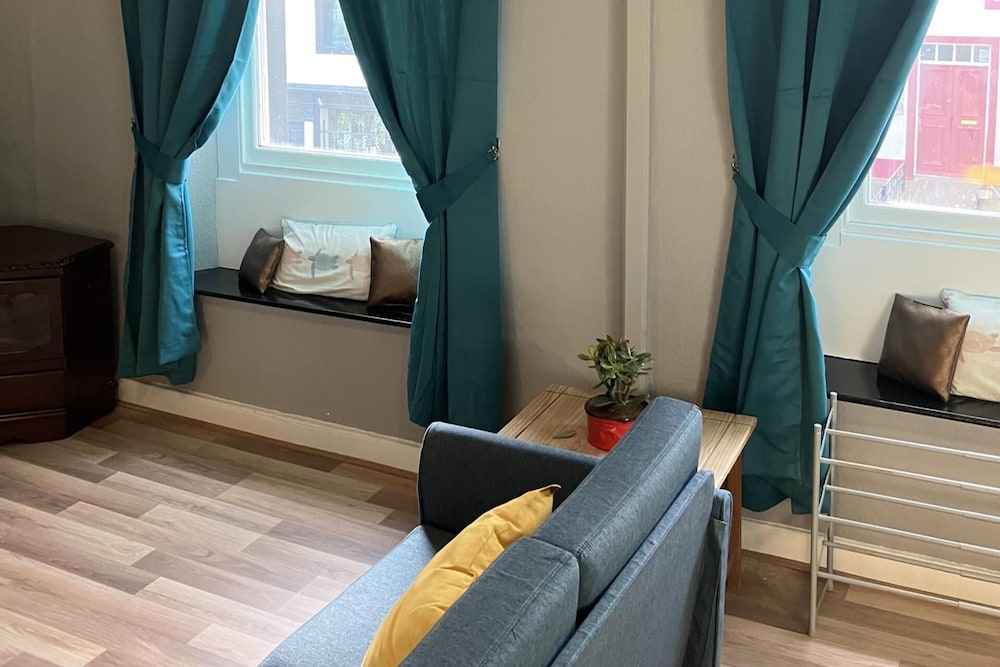 Maryport Cozy Apartment Retreat
