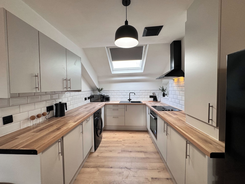2 Bedroom Queen Street