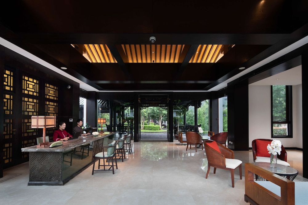 Banyan Tree Tengchong