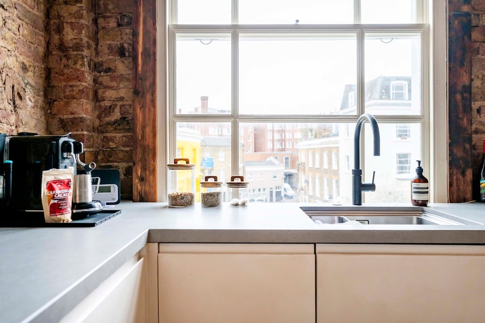 Long Term Stay- Notting Hill by Out of Office Lifestyle