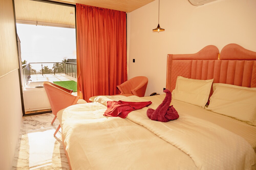 Coco 7 Beach Resort