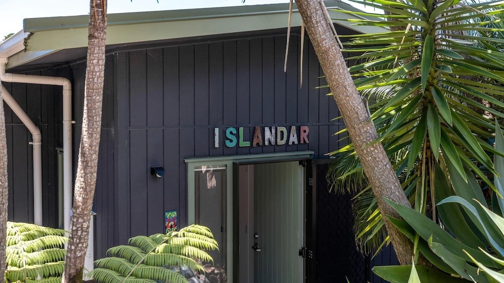 Onetangi Seaview Residence