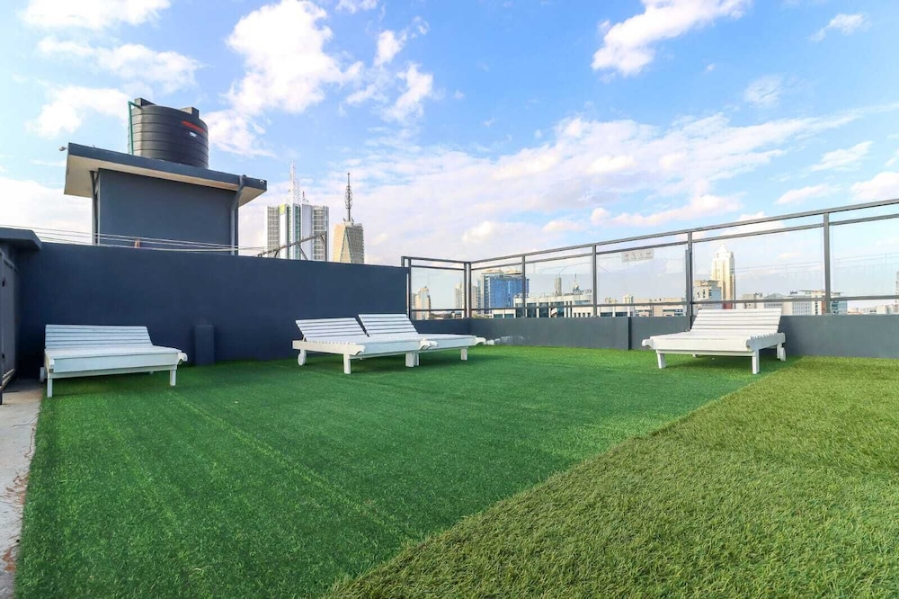 Upperhill View Palace Apartment