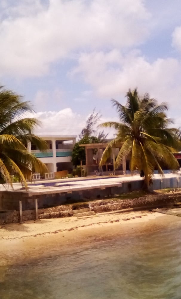 CariBlue Beach Hotel