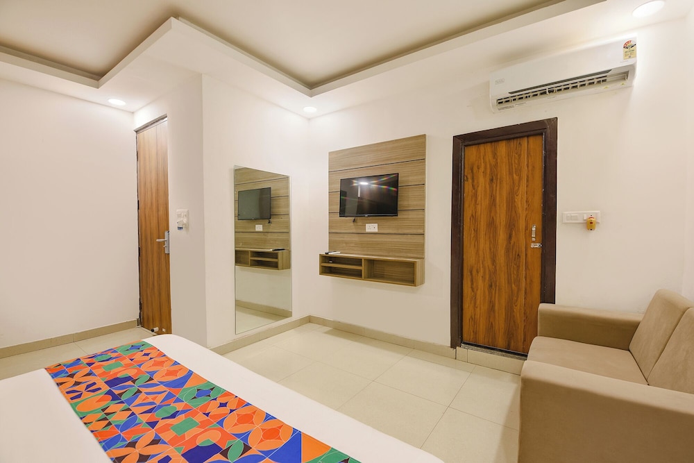 FabHotel Ganeshwaram 141