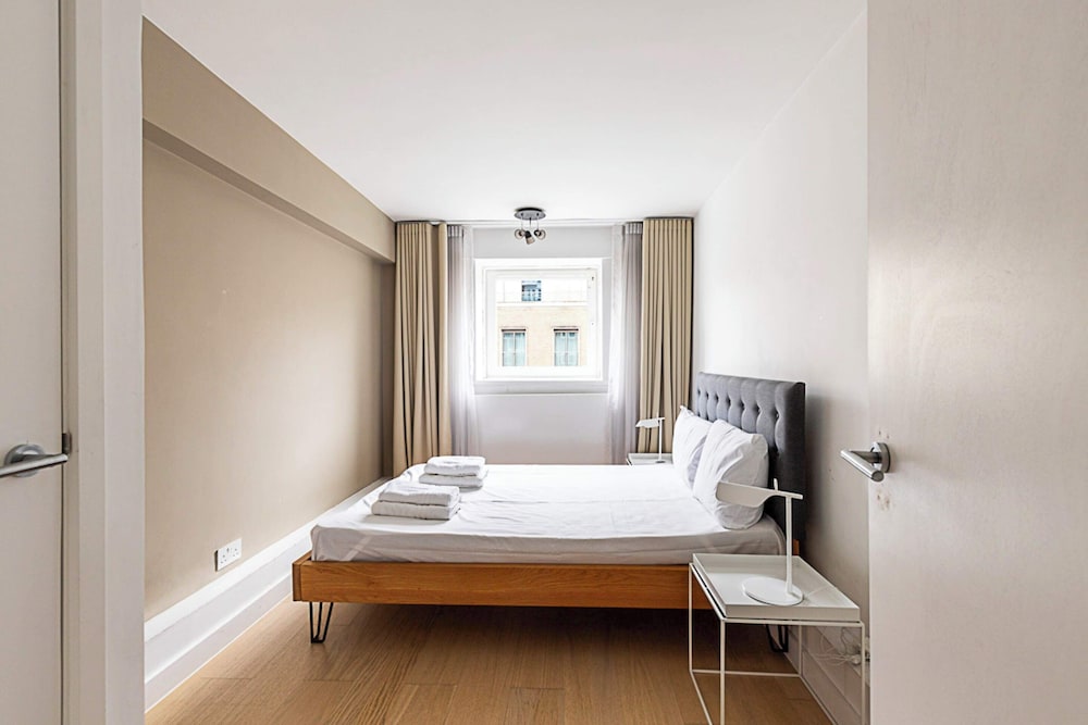 City Relay Sleek Apartment in Belgravia