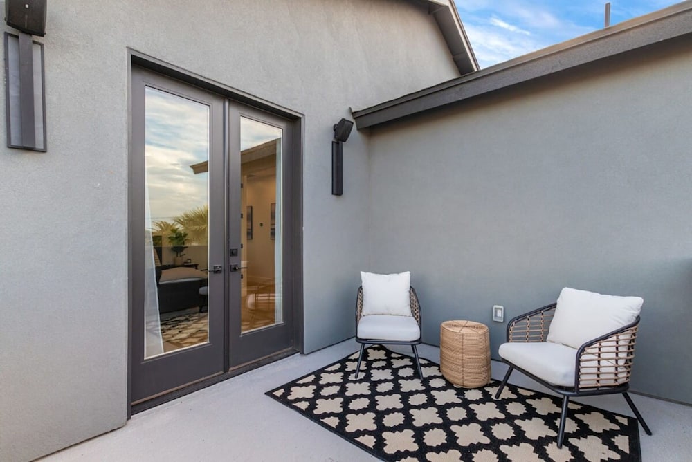 Stonewood Luxe Estate 5 Showers Heated Pool GYM