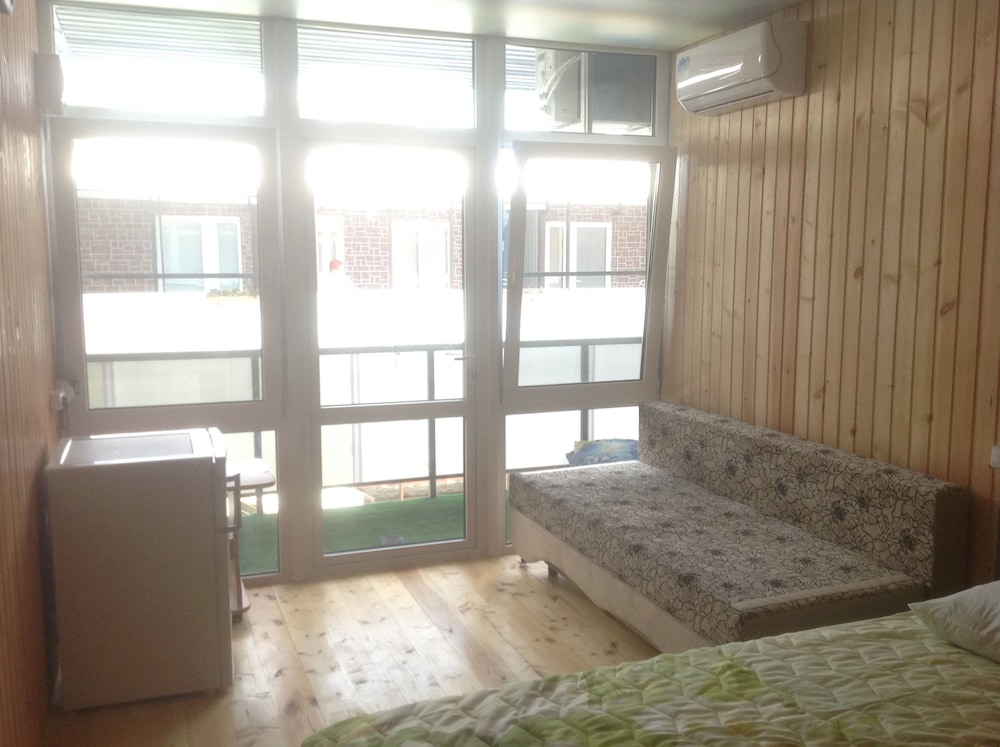 Guest House R&M