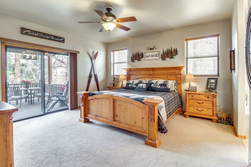 Outdoor Oasis: Family-friendly Cabin in Show Low!