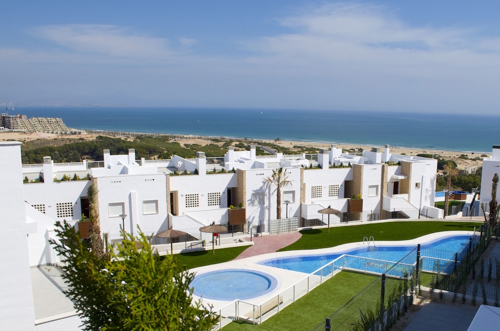 Novabeach Apartments - Marholidays