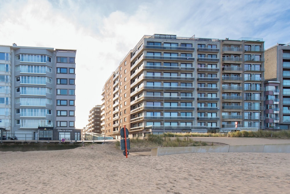Apartment in Middelkerke Near Beach & Casino