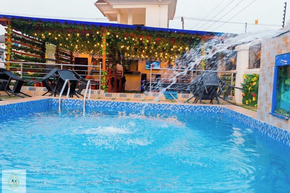 AZ KINGS HOTEL AND APARTMENT