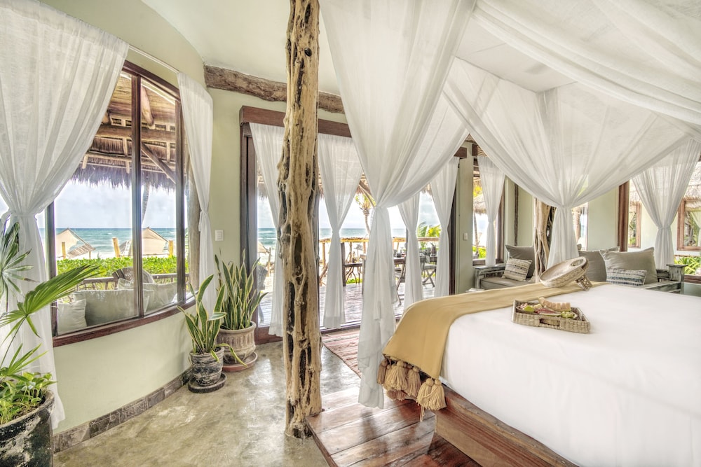 Ahau Beachfront Tulum Hotel 13