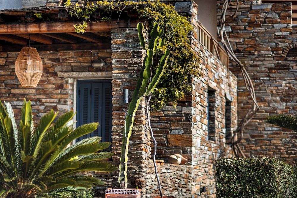 Ifigeneia Luxury Villas