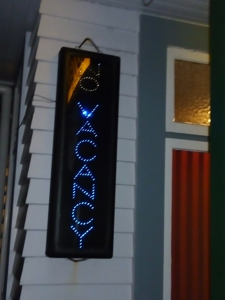 Redwood Lodge Motel