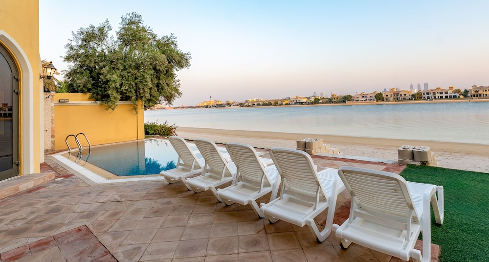 Signature Palm Villas - Mint Stay