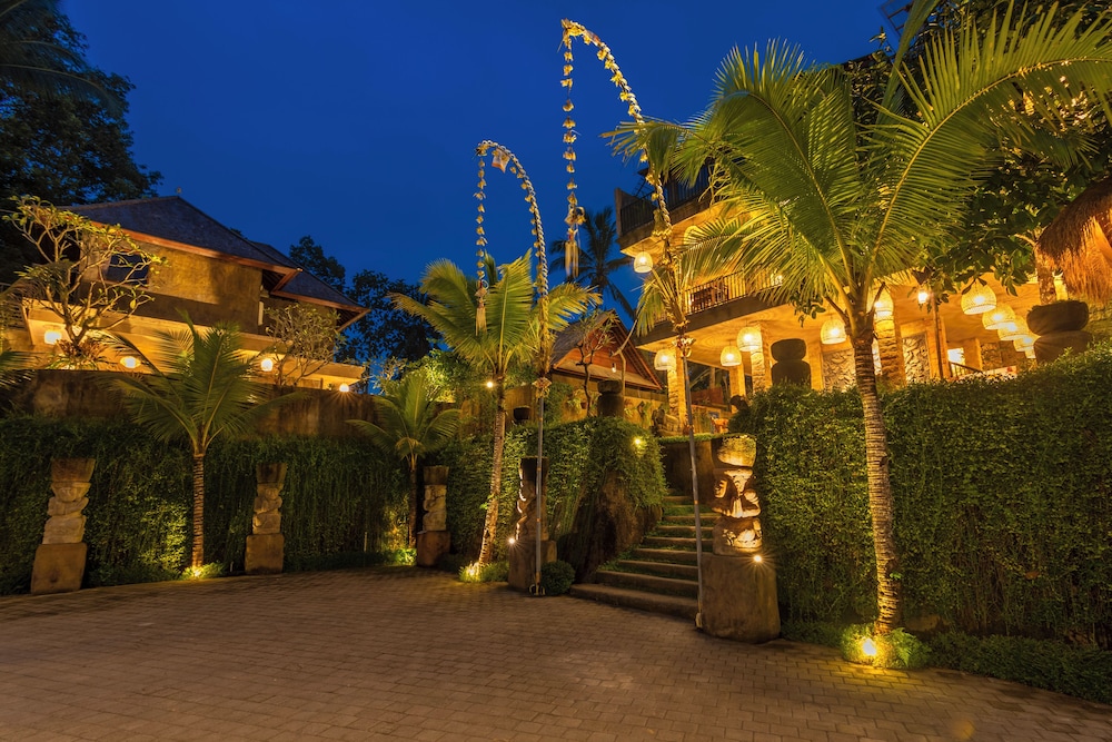 Hoshi Jungle Resort by Dhananjaya Hospitality