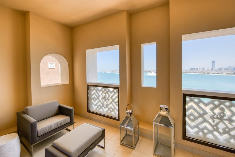 Luxury Palm Apartment With Beach Sea View