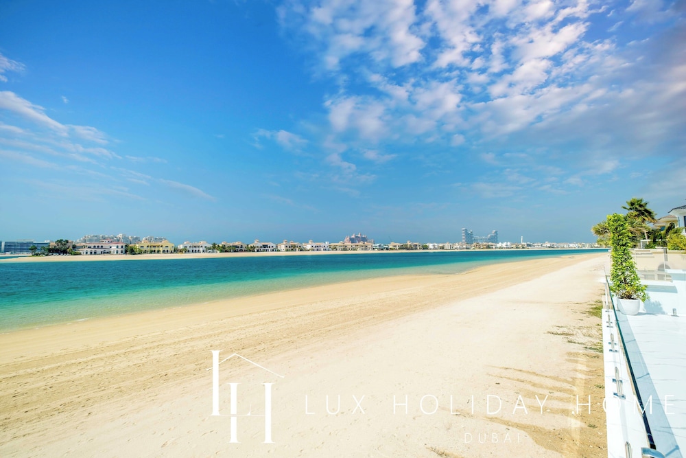 LUX The Ultimate Island Palm Villa