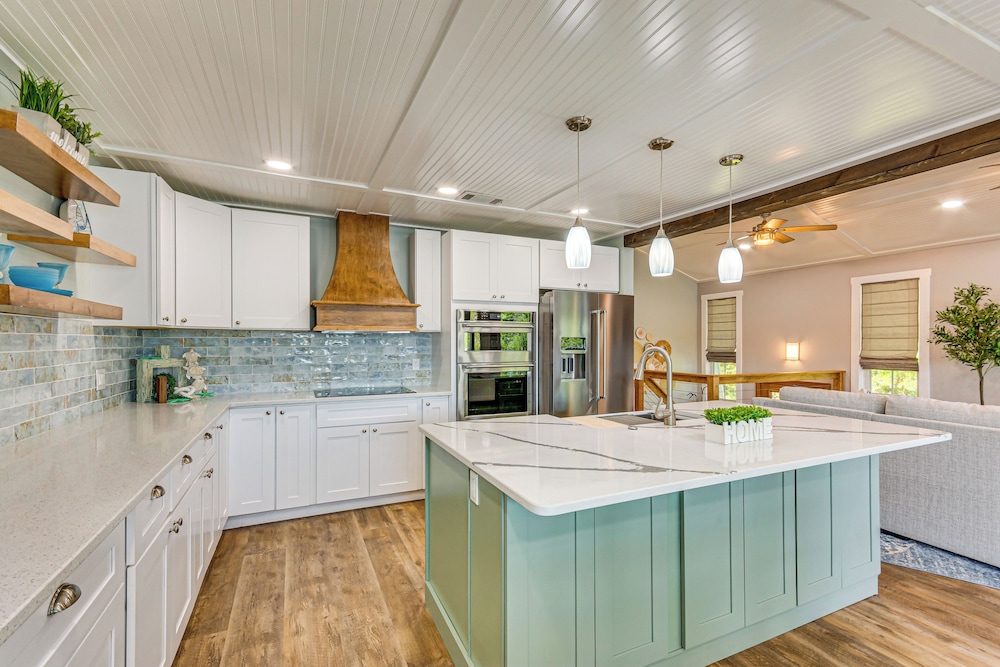 Bayfront Milton Retreat With Dock & Game Room