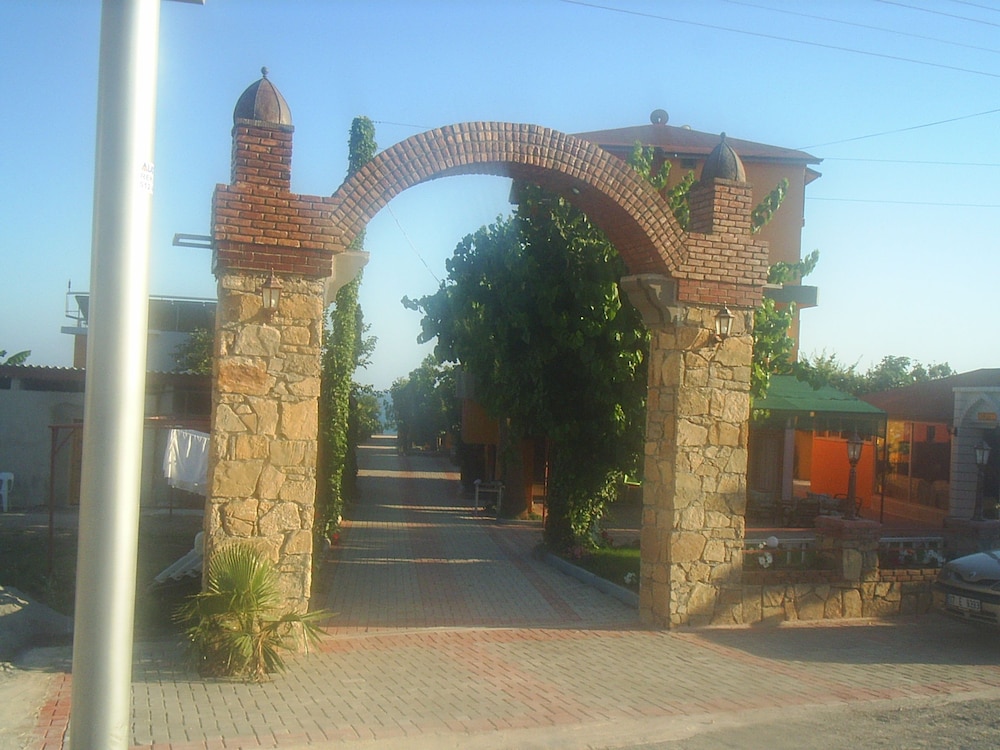 Photo 38