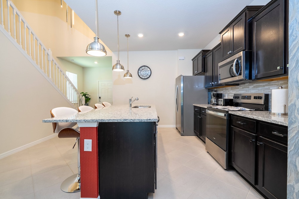 Windsor Cay 7BR Water Park Free