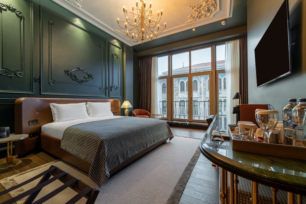 Orient Occident Hotel Istanbul, Autograph Collection 38