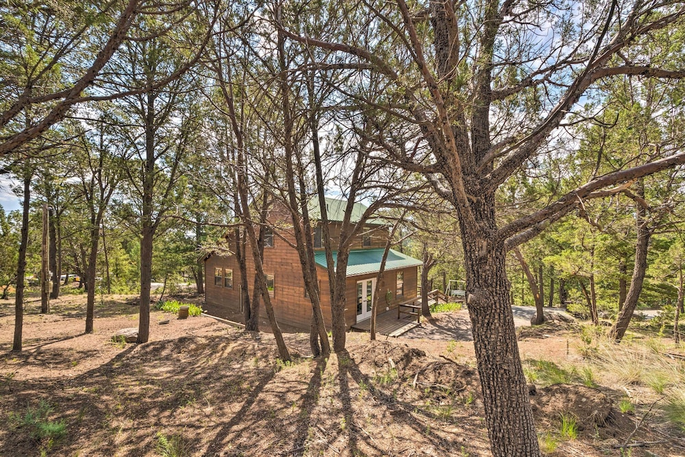 Alto Home w/ Deck & Views ~ 15 Mi to Ski Apache! view 4