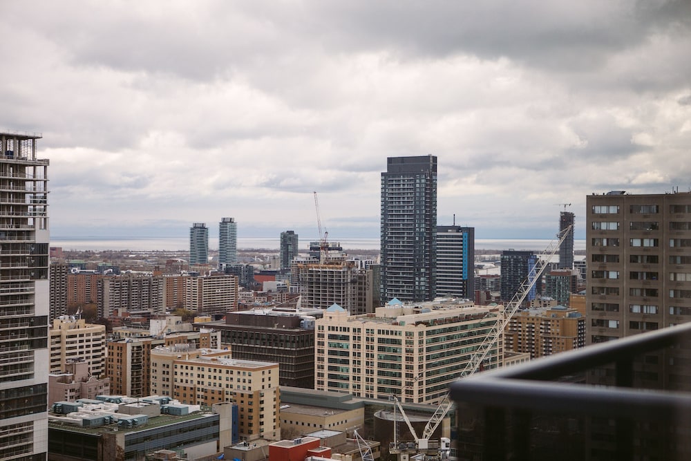 QuickStay - Incredible Downtown Condo, Yonge & College