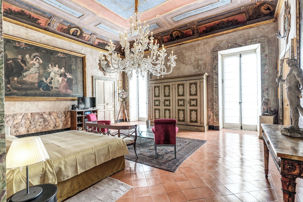 Palazzo Doria Suites