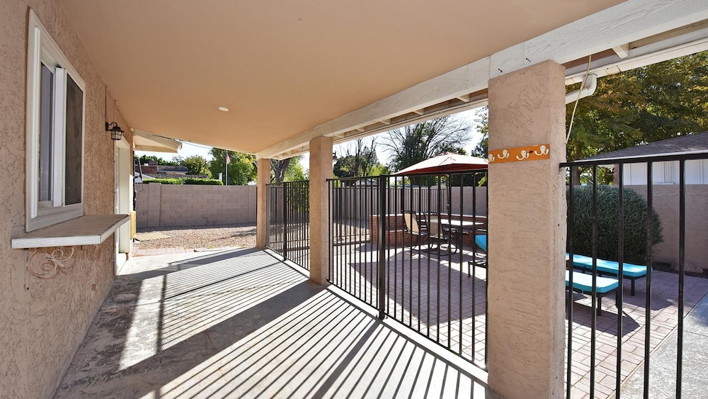Fairfield in Mesa With 4 Bedrooms and 3 Bathrooms