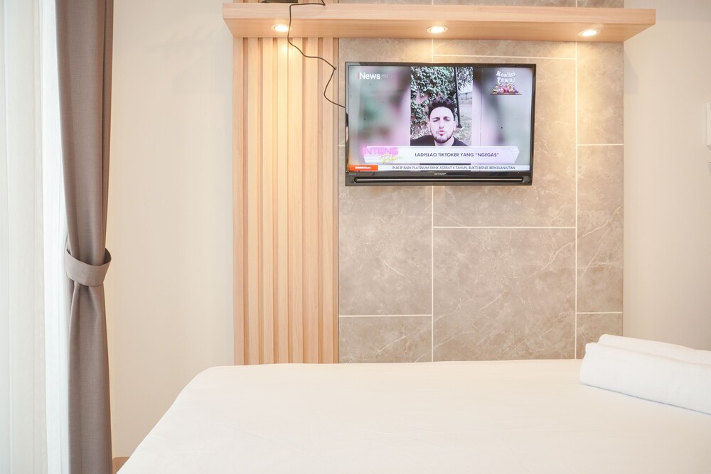 Fully Furnished With Cozy Design Studio Tokyo Riverside Pik 2 Apartment