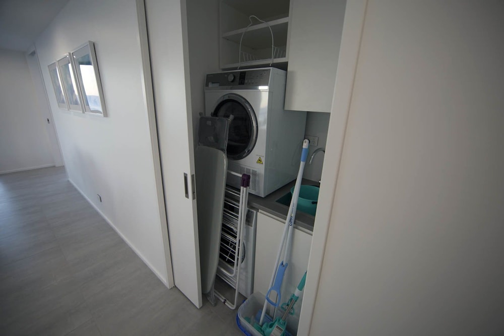Main Beach Vacations - Golden Sands - Private Apartments - Property Image 12