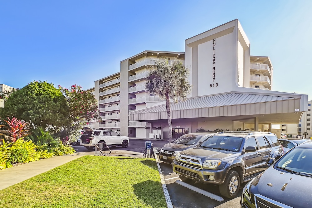 Holiday Surf & Racquet 402 2 Bedroom Condo by RedAwning