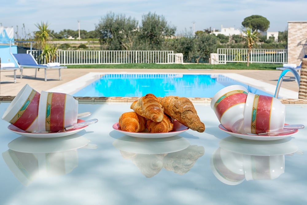 Villa Afrodite en Ostuni — dining