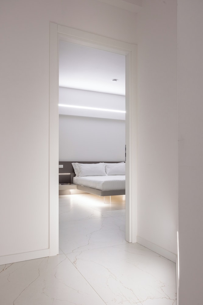 Excelsior Station Suite