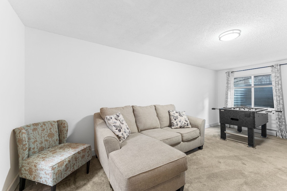 Saddle Ridge Townhomes #253 : 2