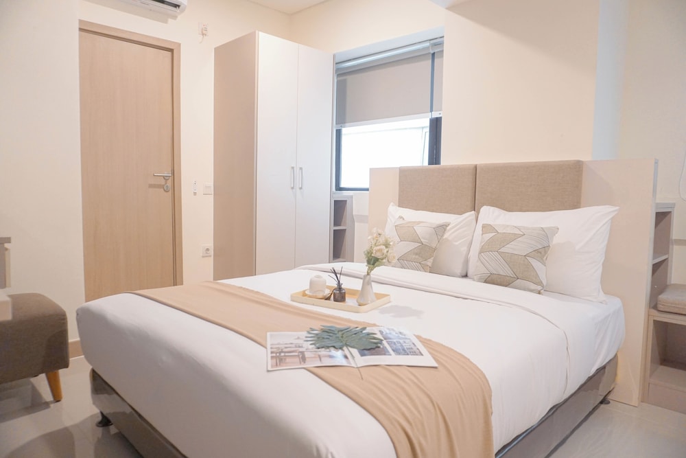 Homey And Minimalist Studio Apartment Meikarta